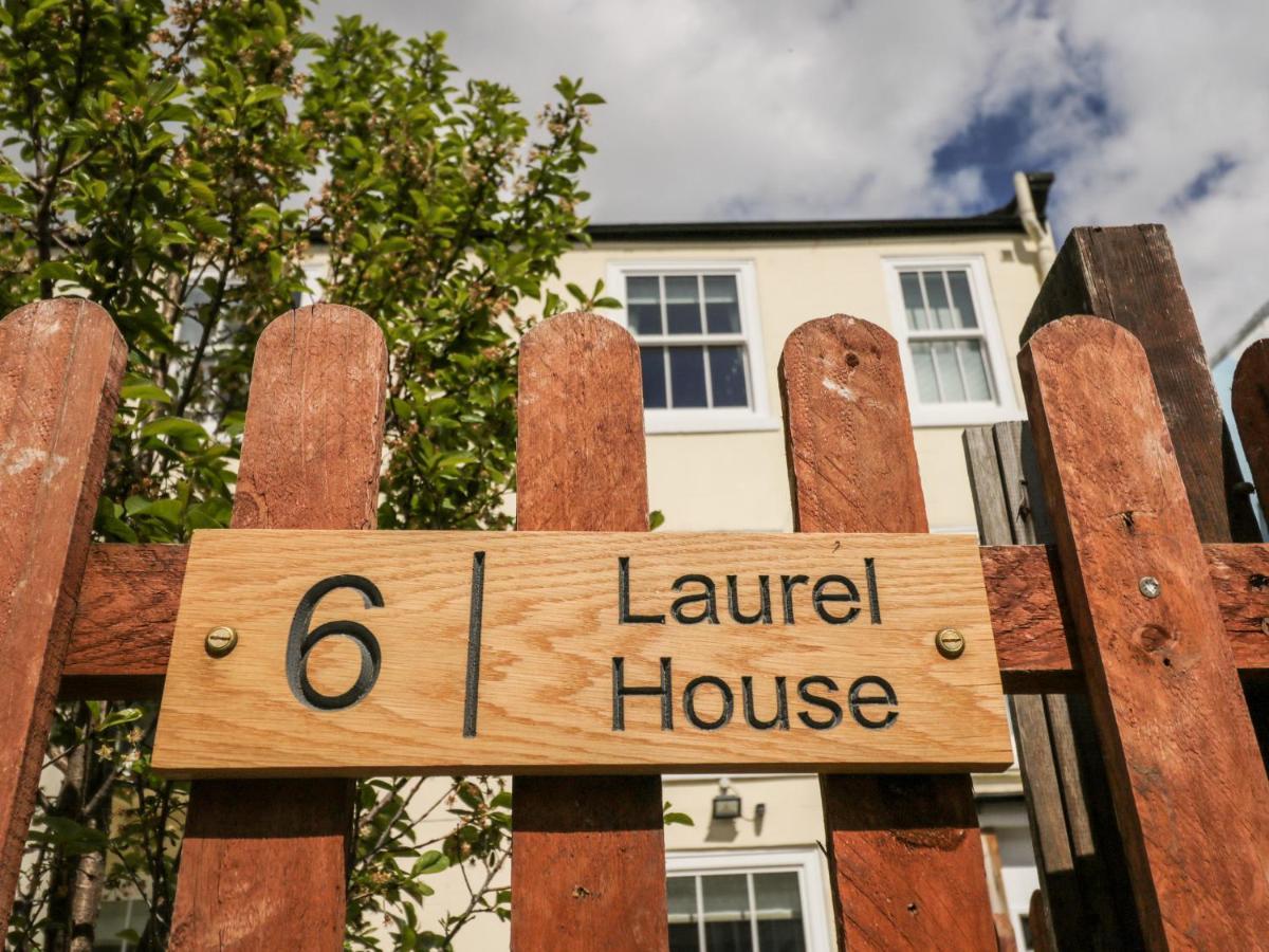 ウィットビー Laurel Houseヴィラ エクステリア 写真